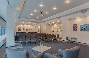 <b>Конференц-зал</b>, 120 мест, 150 м² <p>1000 грн/час</p>